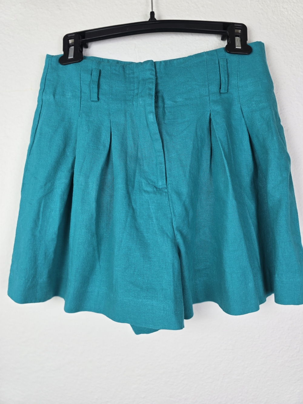 Zara Women’s Teal Linen Blend Shorts